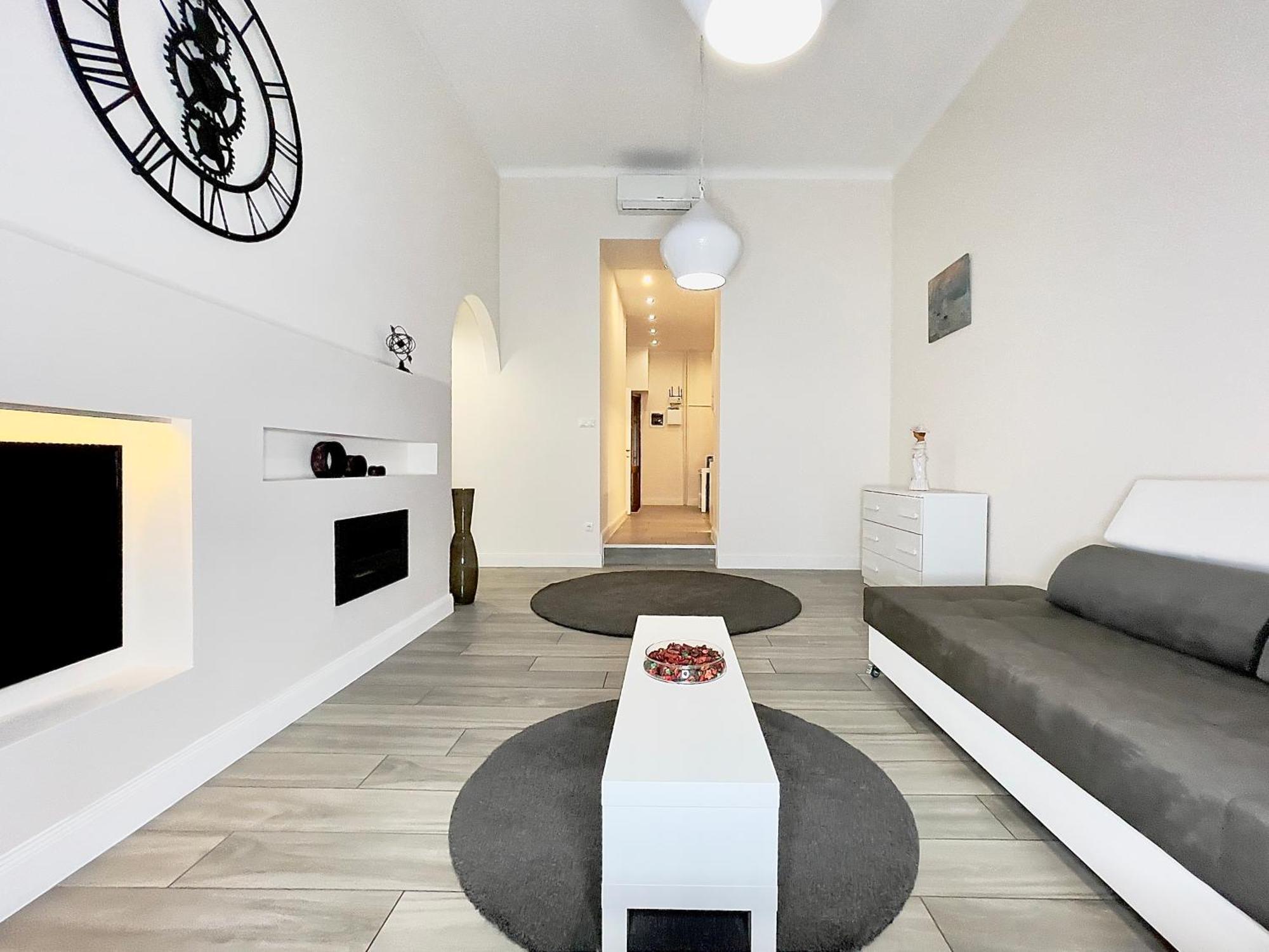 Trigon Palace Apartment Budapest Ngoại thất bức ảnh